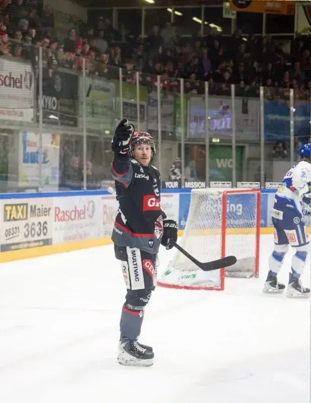 Connor Blake erweitert das Rittner Auslands-Aufgebot / Rittner Buam SkyAlps